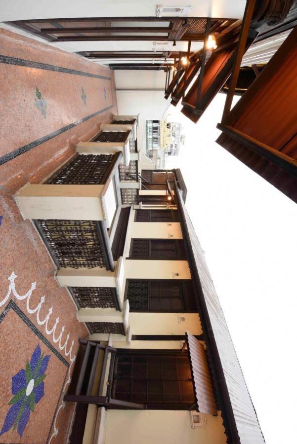 Deewanji Ni Haveli Bed and Breakfast Ahmedabad Buitenkant foto