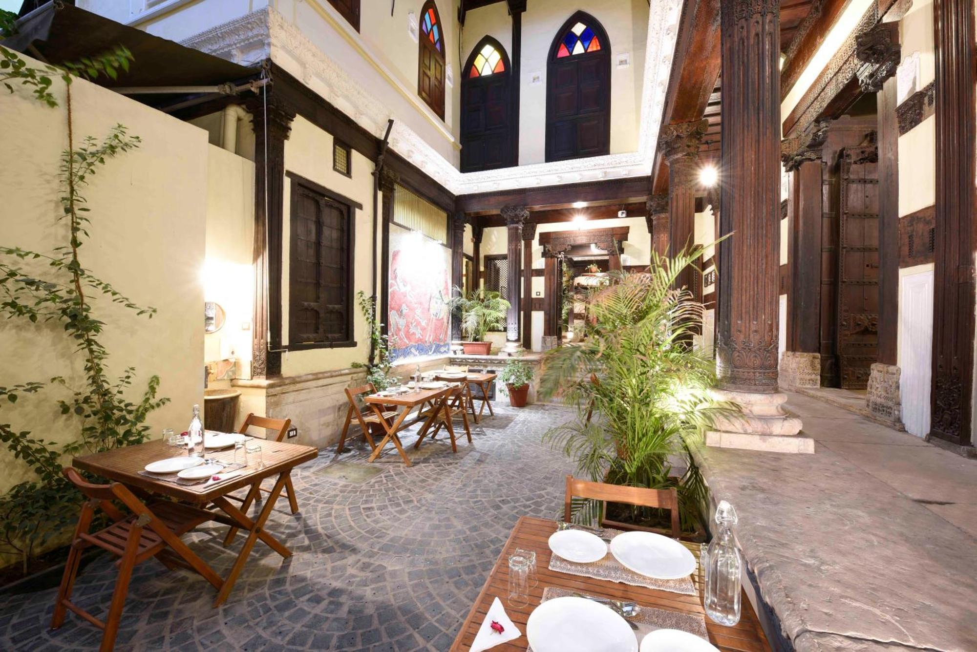Deewanji Ni Haveli Bed and Breakfast Ahmedabad Buitenkant foto