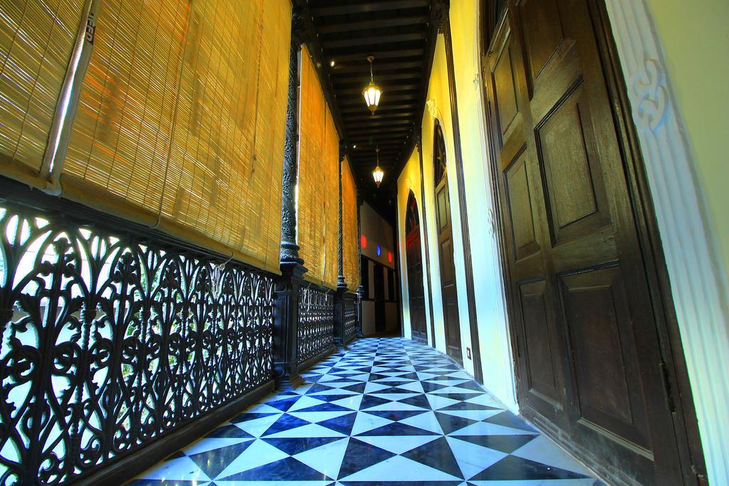 Deewanji Ni Haveli Bed and Breakfast Ahmedabad Buitenkant foto