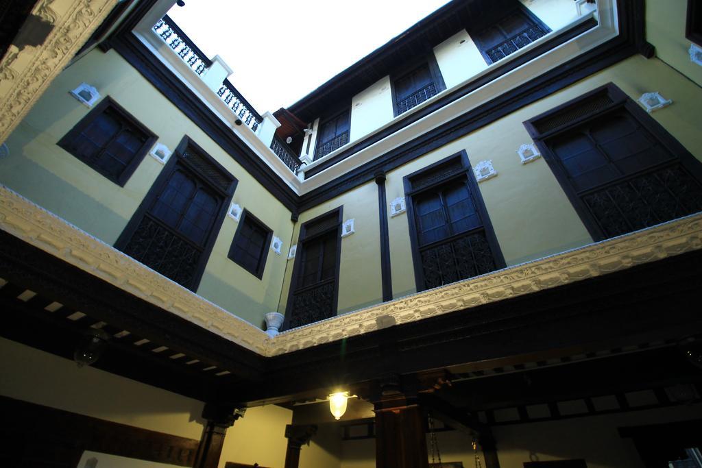 Deewanji Ni Haveli Bed and Breakfast Ahmedabad Buitenkant foto